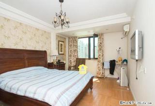 (单间出租)牡丹园三家合住的主卧室，房子里全是女生，看房随时联系，特干净 - 北京28生活网 bj.28life.com